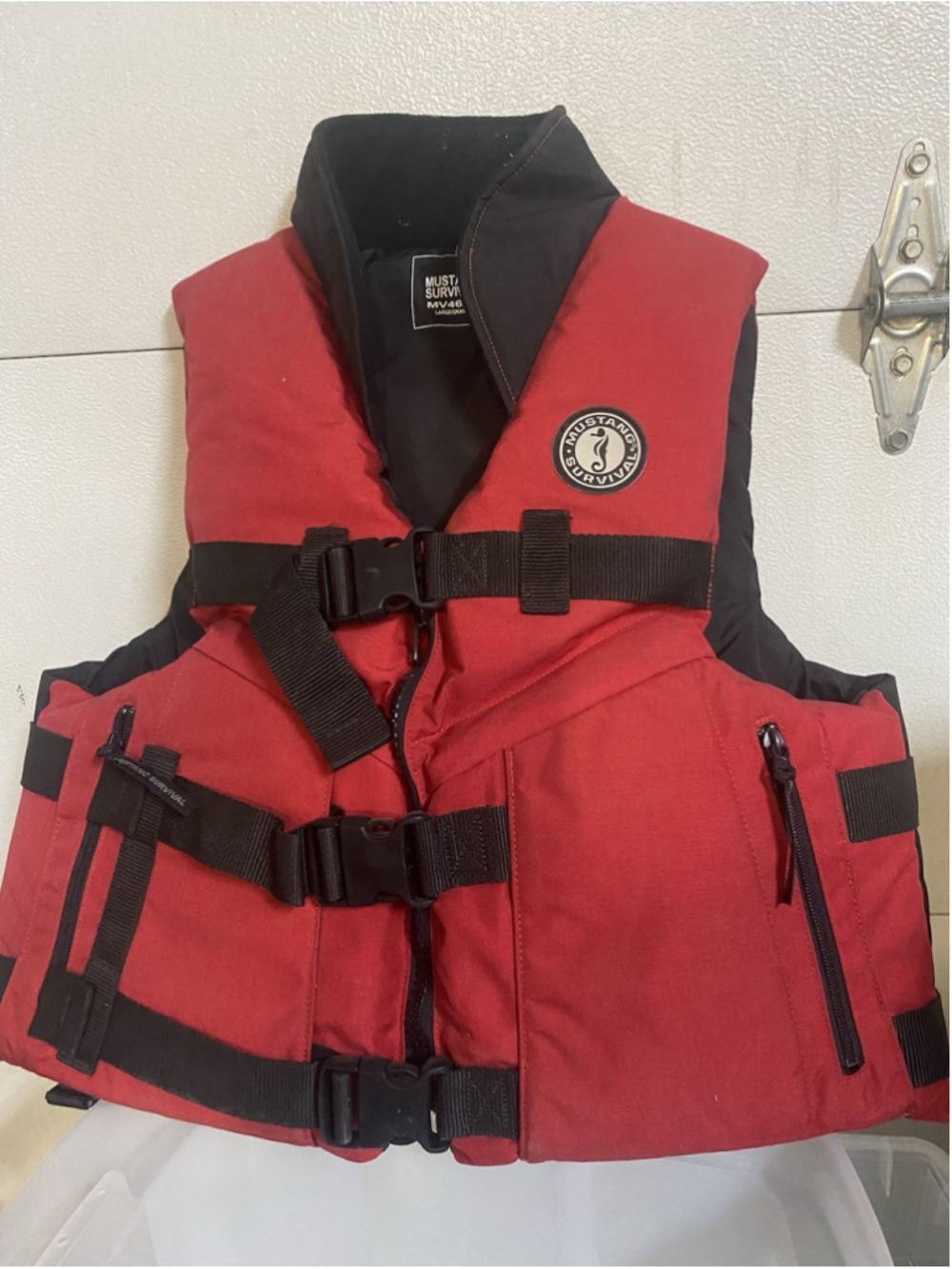 Mustang Survival Accel 100 Fishing Life Jacket Foam PFD Size Adult Large
